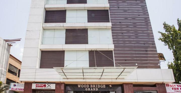 Hotel Woodbridge Grand